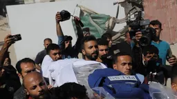 Një tjetër gazetar palestinez vritet në sulmin izraelit në Gaza, numri i të vdekurve rritet në 216